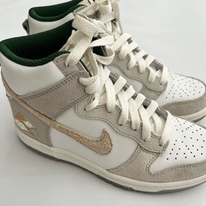 Nike Dunk High Premium
San Francisco Gold Mountain 4.5- pre-owned